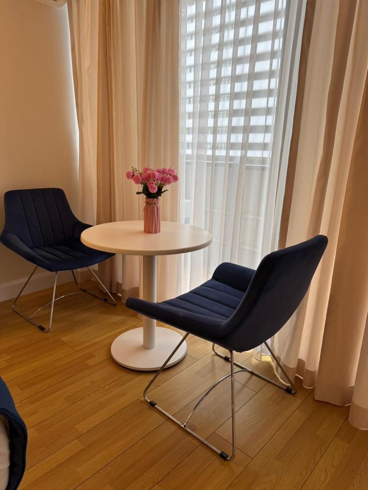 Apartament Orbi *